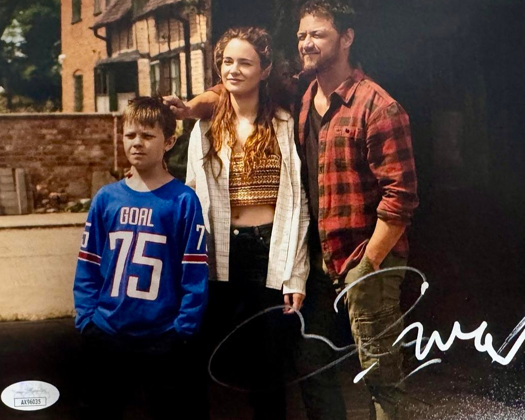 James McAvoy Signed 8x10 Photo (Speak No Evil) - JSA COA